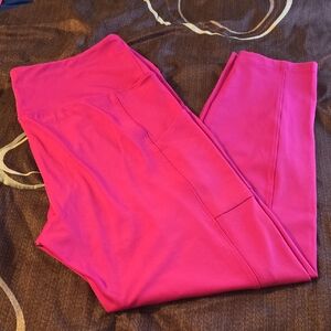 Lou & Grey Bold Pink Leggings